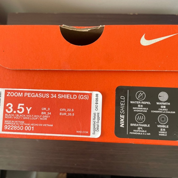 Nike Zoom Pegasus 34 Shield (GS) - Picture 2 of 8